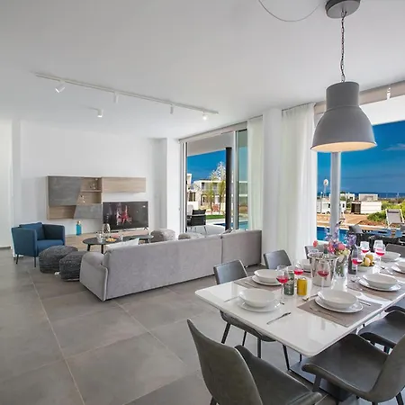 Villa Exclusive 4 Bed With Majestic Sea Views 1686 Protaras
