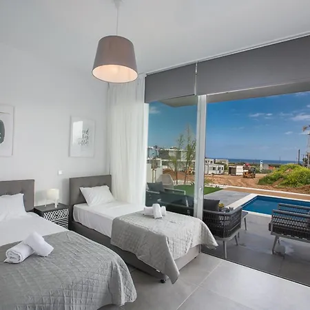 Exclusive 4 Bed With Majestic Sea Views 1686 * Protaras